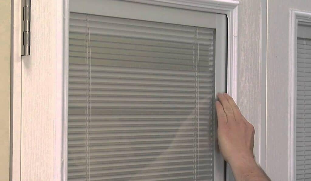 Magnetic Entry Door Blinds